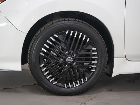 Used 2024 Nissan Leaf SV Plus image 30