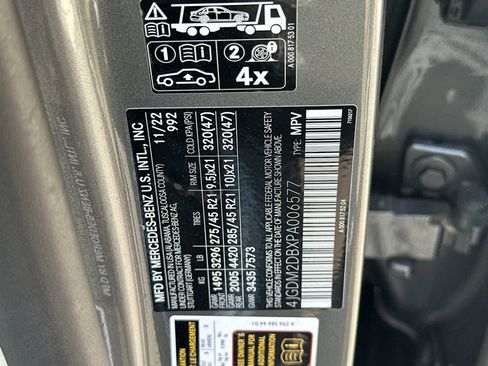 Certified 2023 Mercedes-Benz EQS 450+ SUV image 36