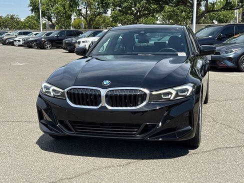 Used 2023 BMW 330i Sedan w/ Premium Package RWD image 3