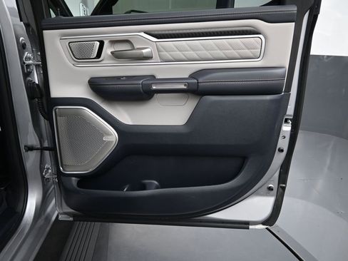 Used 2025 RAM 1500 Tungsten image 20