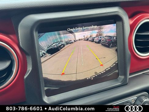 Used 2023 Jeep Wrangler Unlimited Rubicon w/ Cold Weather Group image 32