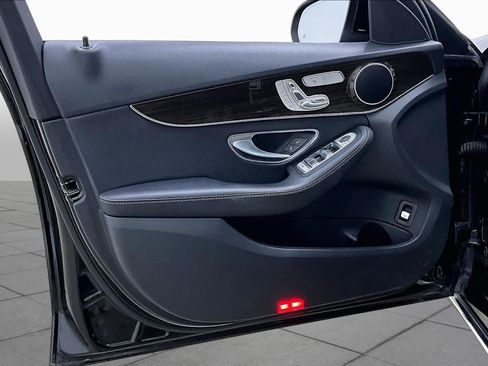 Certified 2018 Mercedes-Benz C 300 Sedan image 25