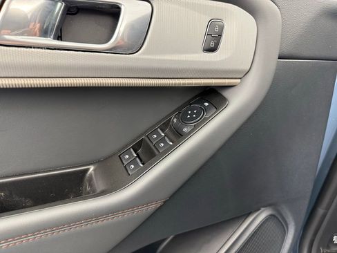New 2026 Ford Explorer Active w/ Active Comfort Package image 22