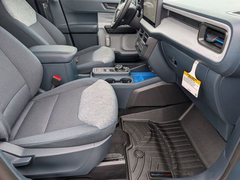 New 2026 Ford Maverick XLT w/ XLT Luxury Package FWD image 26