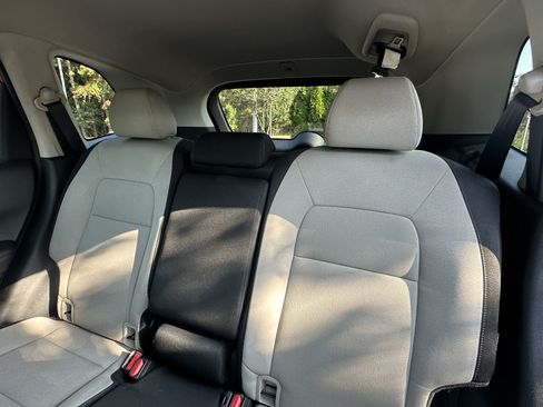 Used 2025 Honda CR-V EX image 9