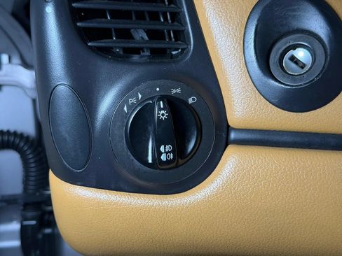Used 2004 Porsche Boxster S RWD image 11