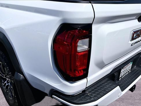 Used 2025 GMC Canyon AT4 AWD/4WD image 28