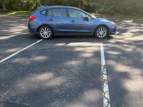 Used 2013 Subaru Impreza 2.0i Premium w/ All-Weather Pkg AWD/4WD image 16