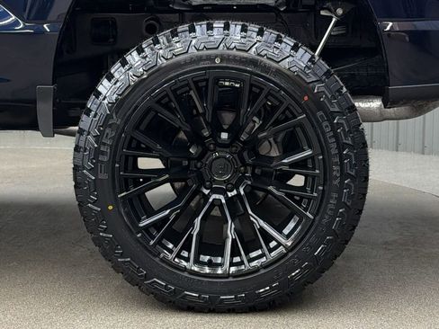 Used 2025 Ford F150 Lariat AWD/4WD image 12