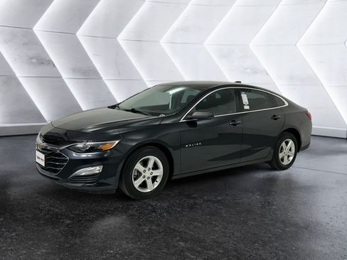 Used 2023 Chevrolet Malibu LS FWD image 3