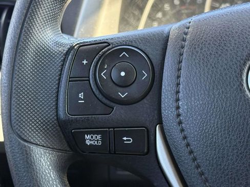Used 2015 Toyota RAV4 LE image 25
