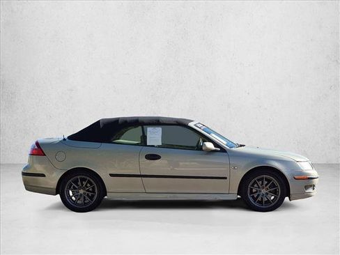 Used 2005 Saab 9-3 Arc FWD image 4
