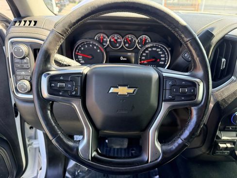 Used 2019 Chevrolet Silverado 1500 LT AWD/4WD image 24