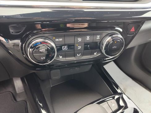 New 2026 Chevrolet Trax RS image 13