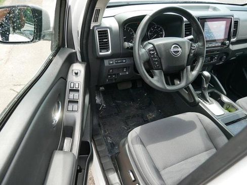 Certified 2023 Nissan Frontier SV w/ Technology Package AWD/4WD image 10
