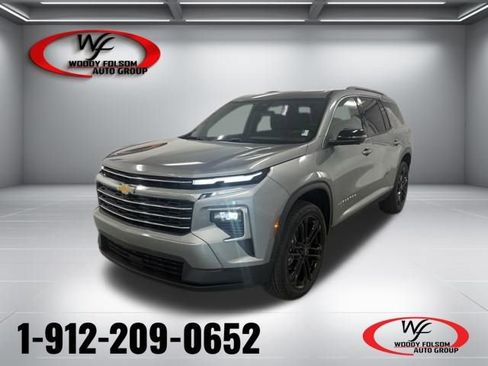 New 2026 Chevrolet Traverse LT w/ Driver Confidence Package FWD image 1