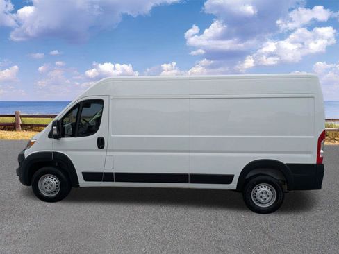 Used 2025 RAM ProMaster 2500 w/ Convenience Group FWD image 5