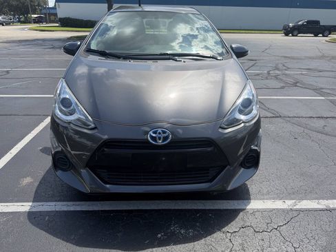 Used 2015 Toyota Prius C Two FWD image 4