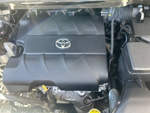 Used 2015 Toyota Sienna XLE Premium AWD/4WD image 23