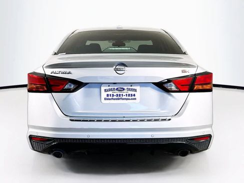 Used 2023 Nissan Altima 2.5 SR w/ SR Premium Package FWD image 5