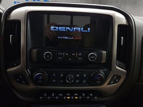Used 2018 GMC Sierra 1500 Denali AWD/4WD image 16