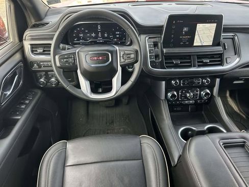 Used 2024 GMC Yukon XL SLT image 17