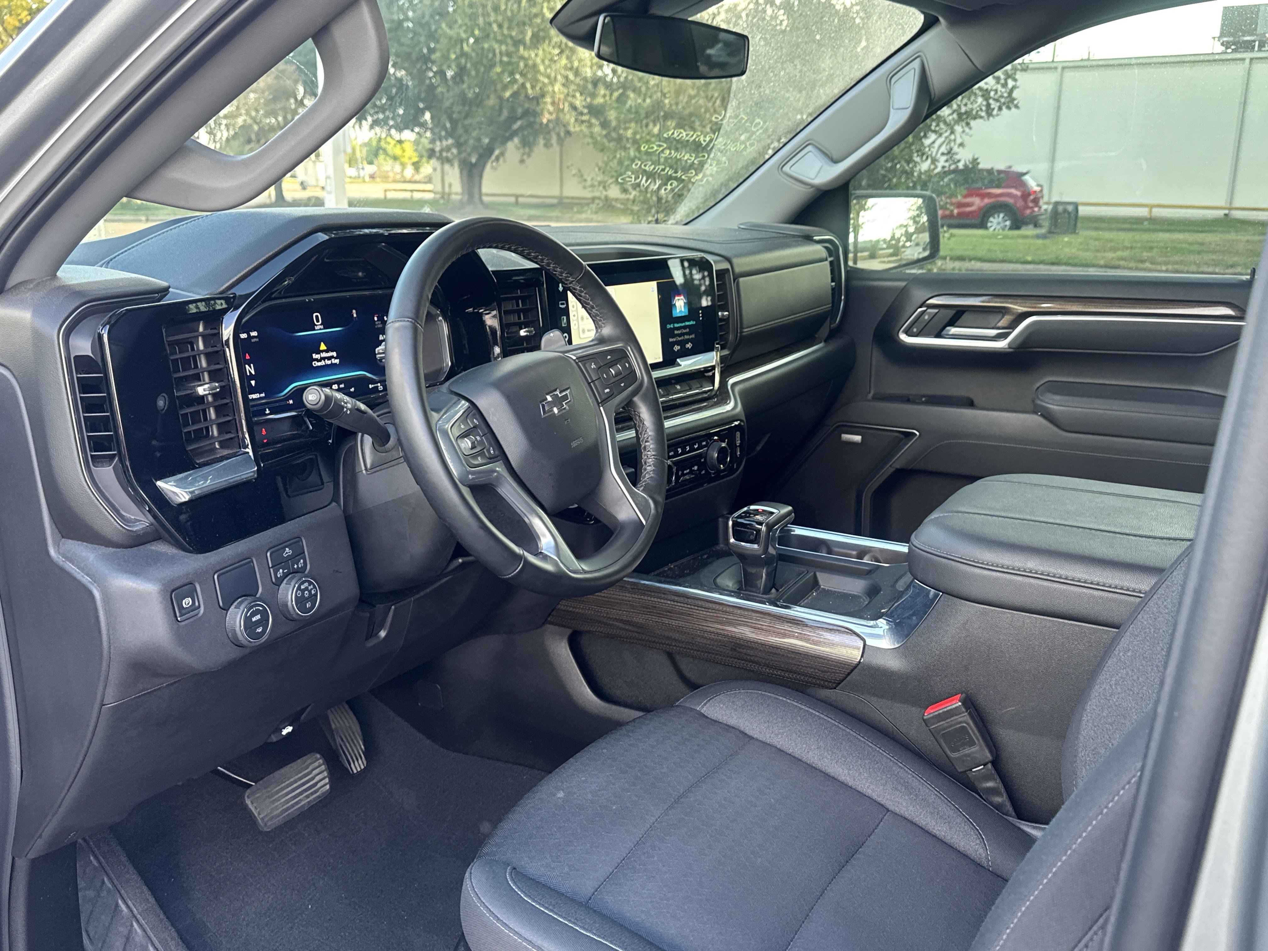 Used 2025 Chevrolet Silverado 1500 RST w/ Texas Edition Plus RWD image 2