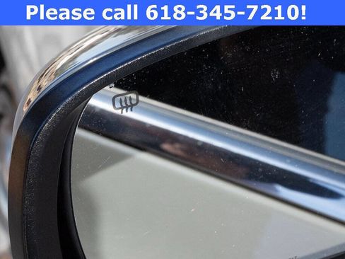 Used 2018 Chrysler 300 Touring L image 11