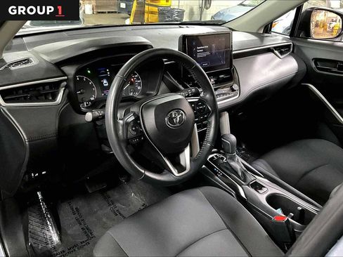 Used 2023 Toyota Corolla Cross LE w/ Moonroof Package image 18