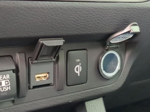 Used 2022 Toyota Tacoma Limited w/ Nightshade Package image 33