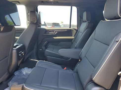 New 2026 GMC Yukon XL Elevation w/ Elevation Premium Package AWD/4WD image 11