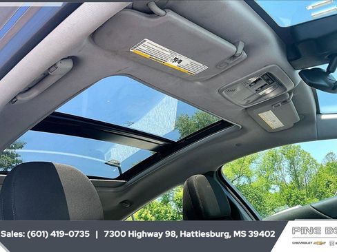 Used 2024 Chevrolet Malibu LT FWD image 15