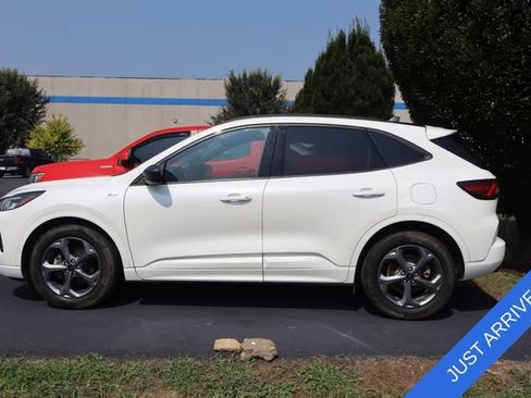 Used 2023 Ford Escape ST-Line w/ Tech Pack #1 FWD image 5