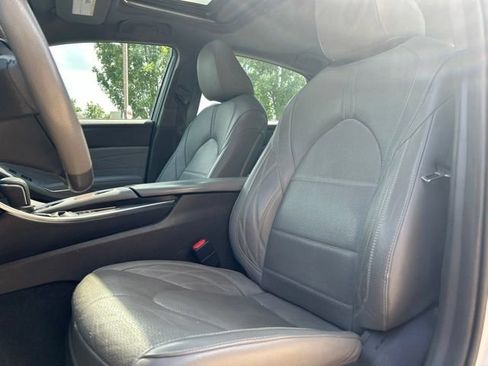 Used 2019 Toyota Avalon Limited w/ Advanced Safety Package FWD image 25