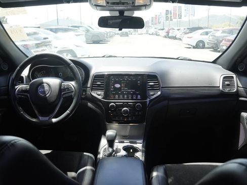 Used 2021 Jeep Grand Cherokee Laredo X RWD image 25