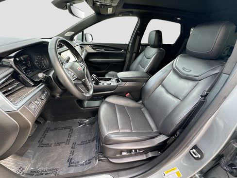 Used 2023 Cadillac XT5 Premium Luxury w/ Technology Package FWD image 19