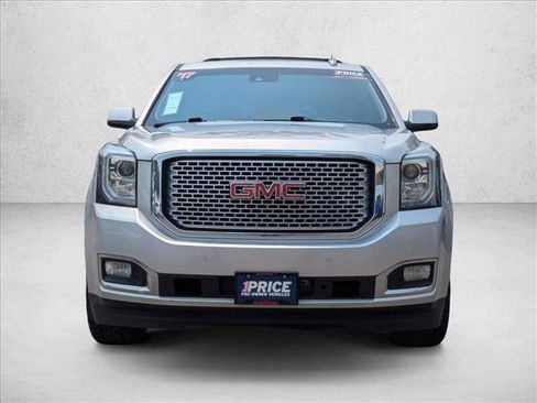 Used 2017 GMC Yukon Denali AWD/4WD image 2