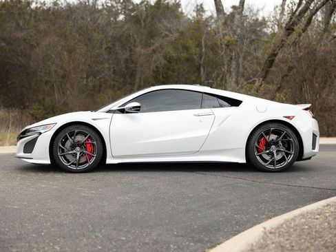 Used 2020 Acura NSX image 5