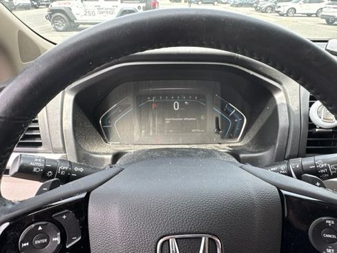 Used 2022 Honda Odyssey Touring image 21