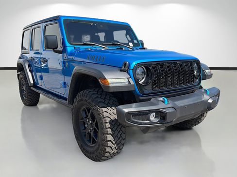 Used 2024 Jeep Wrangler Willys AWD/4WD image 7