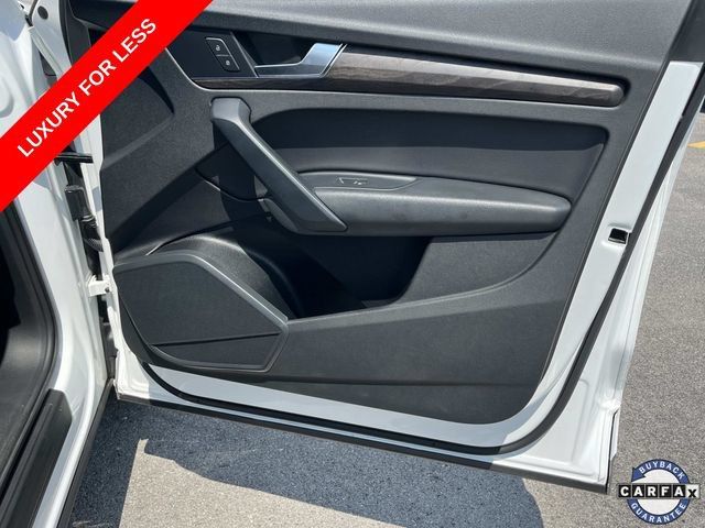 Used 2020 Audi Q5 2.0T Premium w/ Convenience Package AWD/4WD image 22