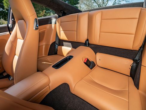 Used 2018 Porsche 911 Carrera S RWD image 11