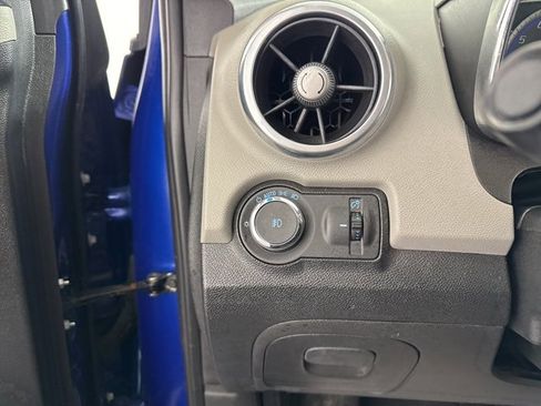 Used 2015 Chevrolet Trax LTZ image 28