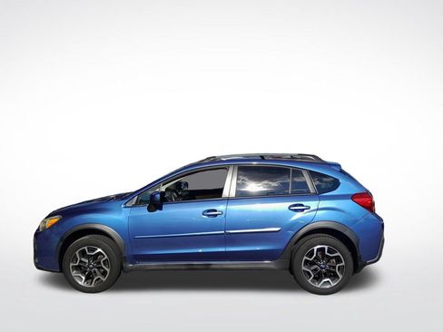 Used 2016 Subaru Crosstrek 2.0i Premium w/ Moonroof Package AWD/4WD image 4