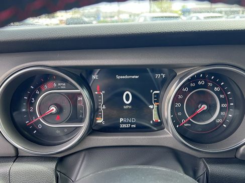 Used 2021 Jeep Wrangler Unlimited Rubicon AWD/4WD image 15