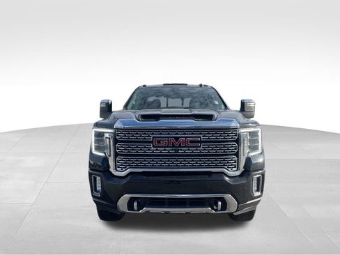 Used 2021 GMC Sierra 3500 Denali w/ Denali Black Diamond Edition image 9