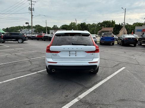 Used 2018 Volvo XC60 T5 Momentum w/ Convenience Package AWD/4WD image 12