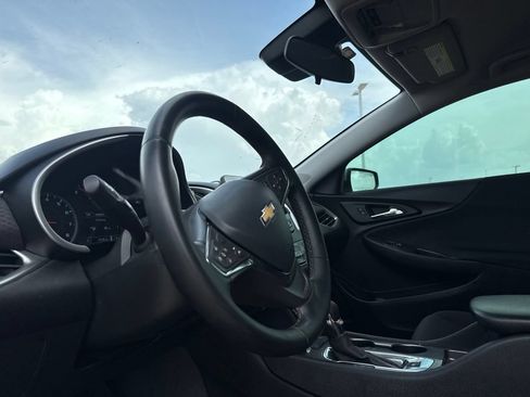 Used 2024 Chevrolet Malibu RS FWD image 37
