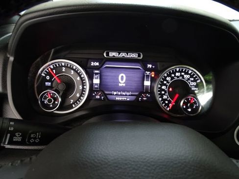 Used 2022 RAM 1500 Big Horn w/ Night Edition AWD/4WD image 16