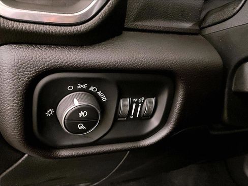 Used 2024 RAM 3500 Laramie image 30